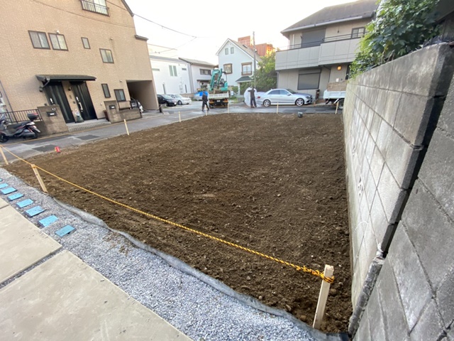 東京都葛飾区高砂の木造2階建て家屋解体工事中の様子です。